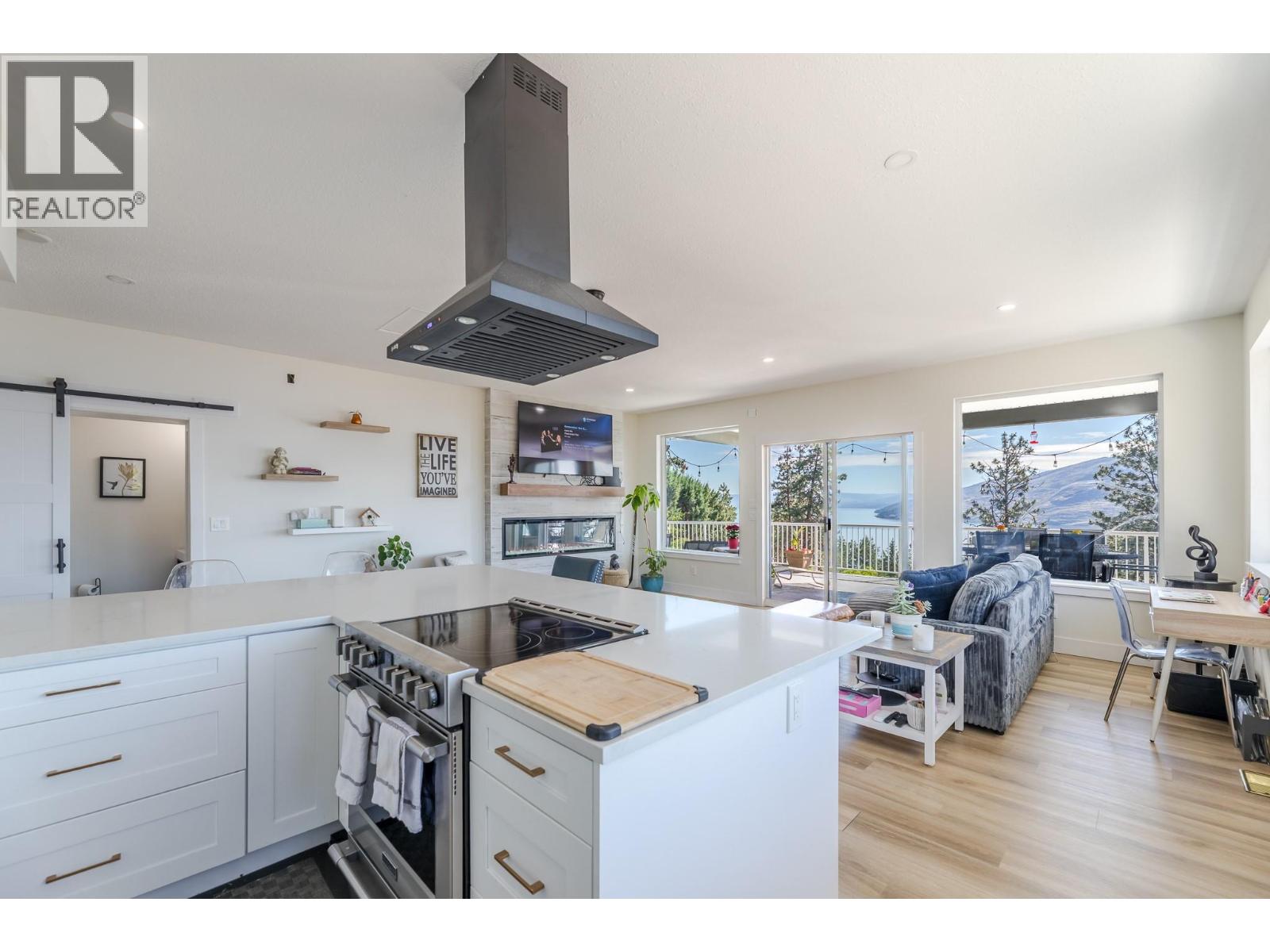 6471 Vernon Avenue, Peachland