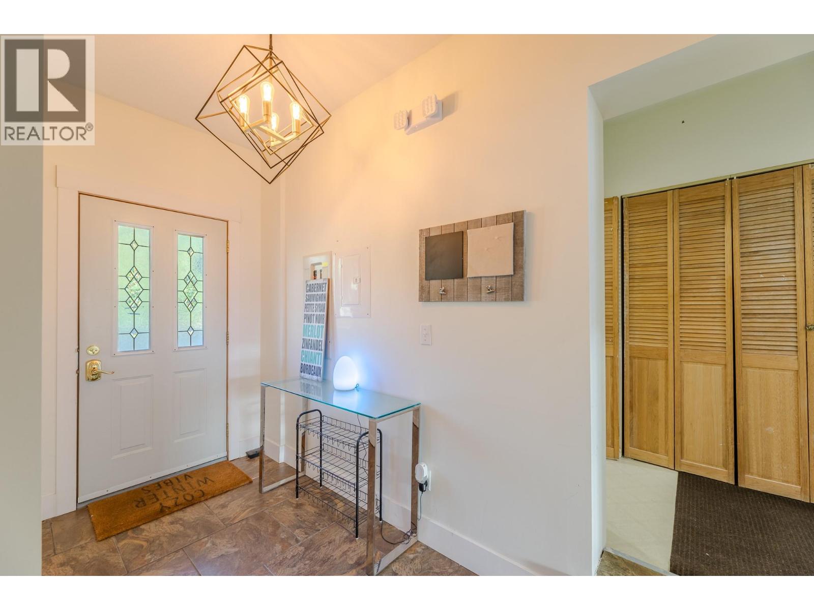 6471 Vernon Avenue, Peachland