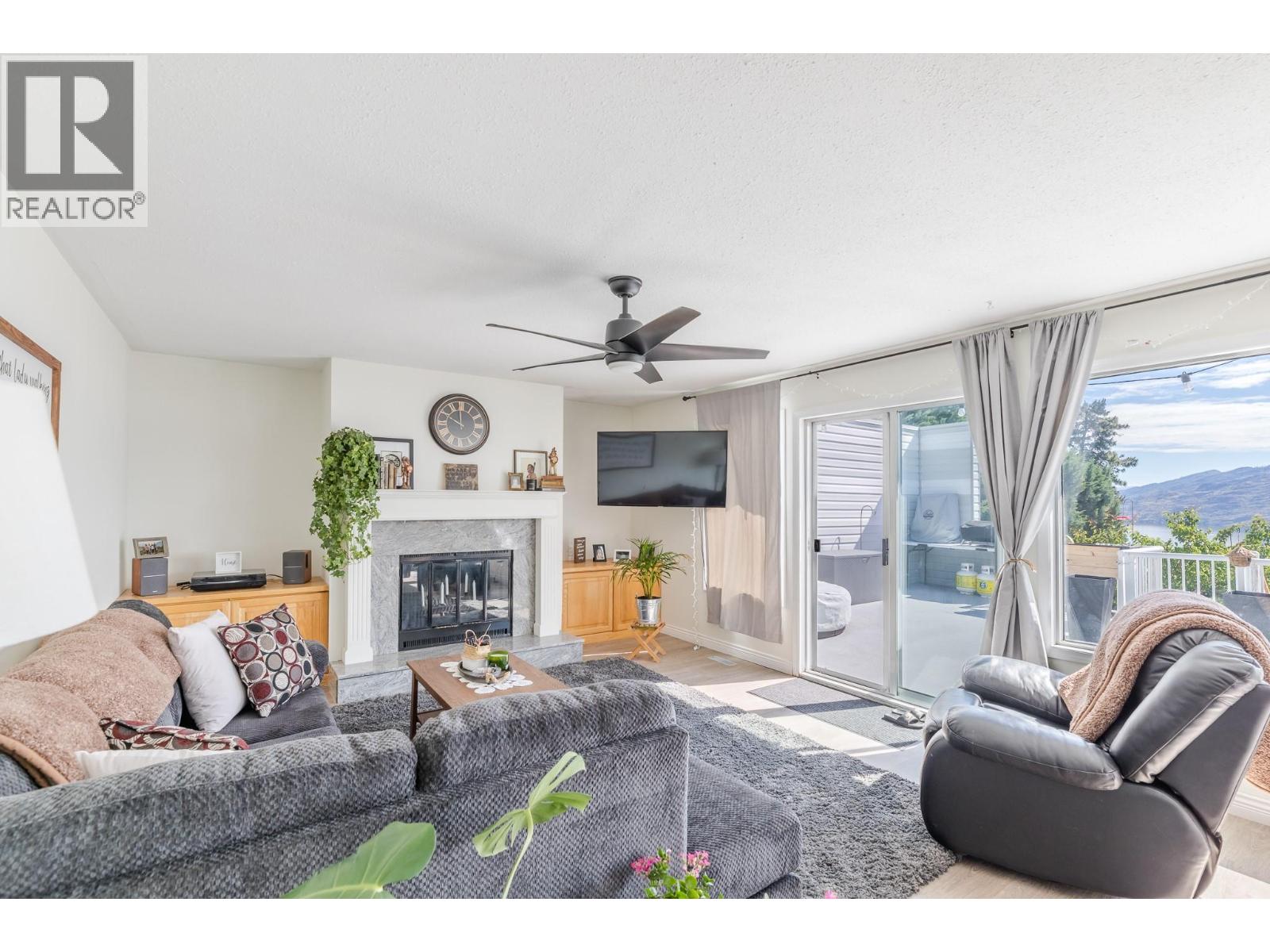 6471 Vernon Avenue - 51