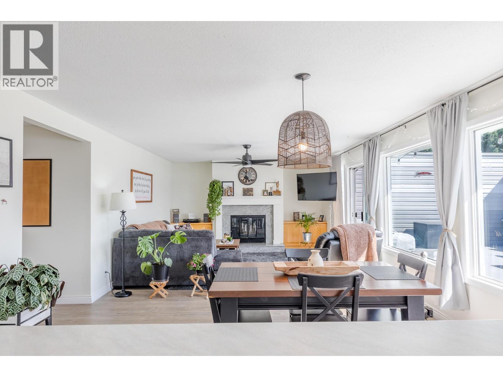 6471 Vernon Avenue - 50