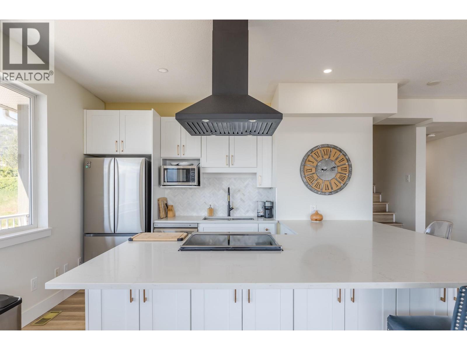 6471 Vernon Avenue, Peachland