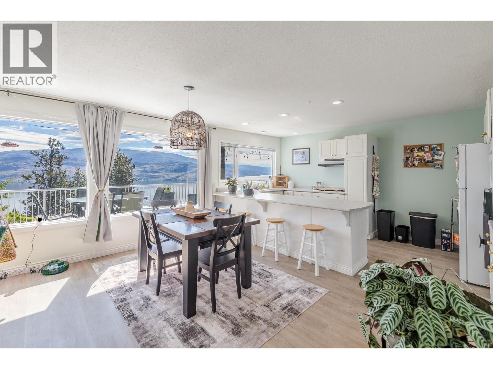 6471 Vernon Avenue, Peachland