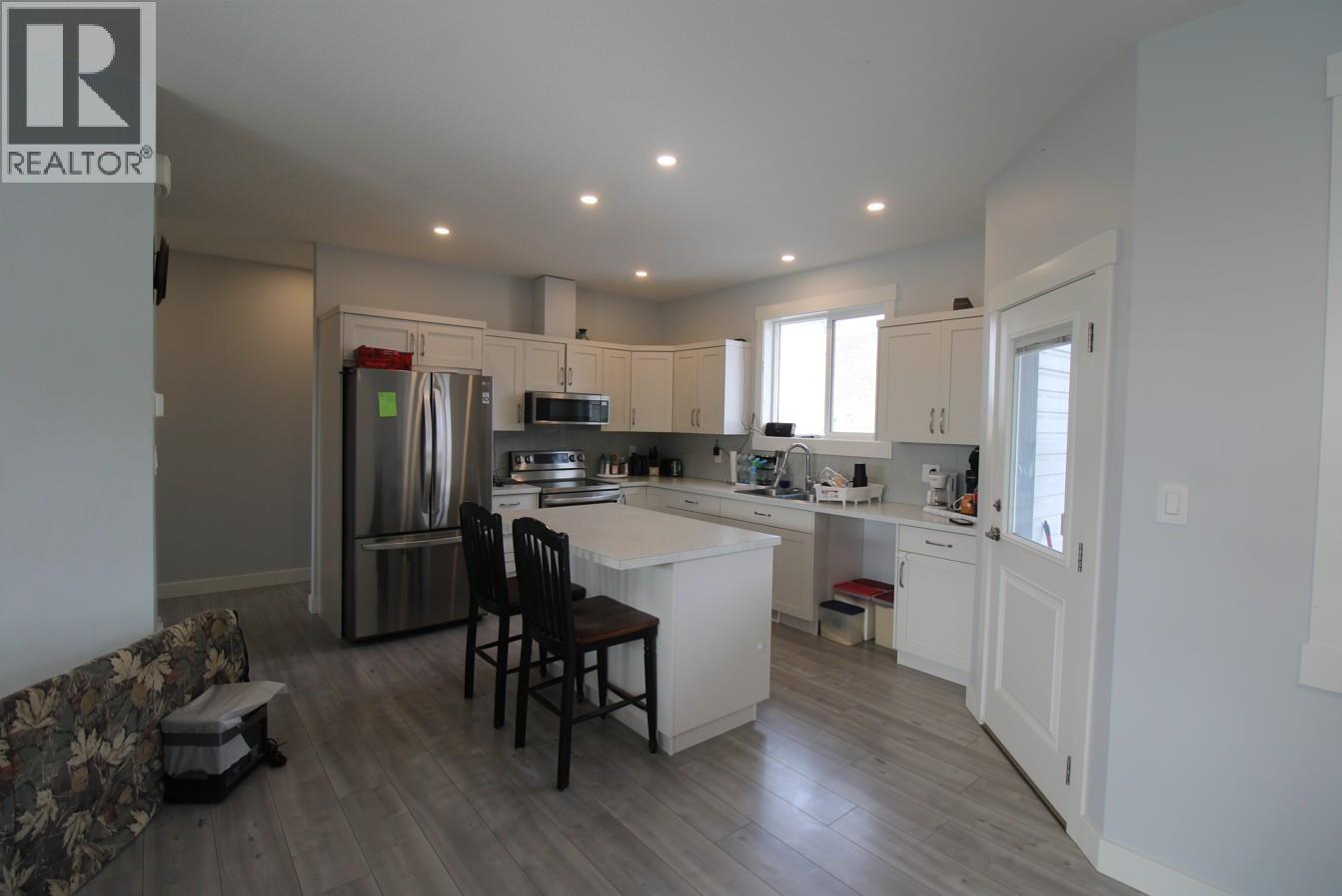 461 Daladon Drive, Logan Lake