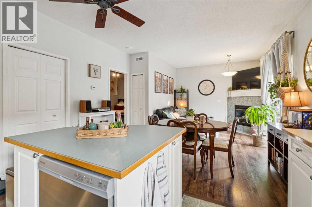 Single Family House for Sale in    Avenue SW Windsor Park Calgary 