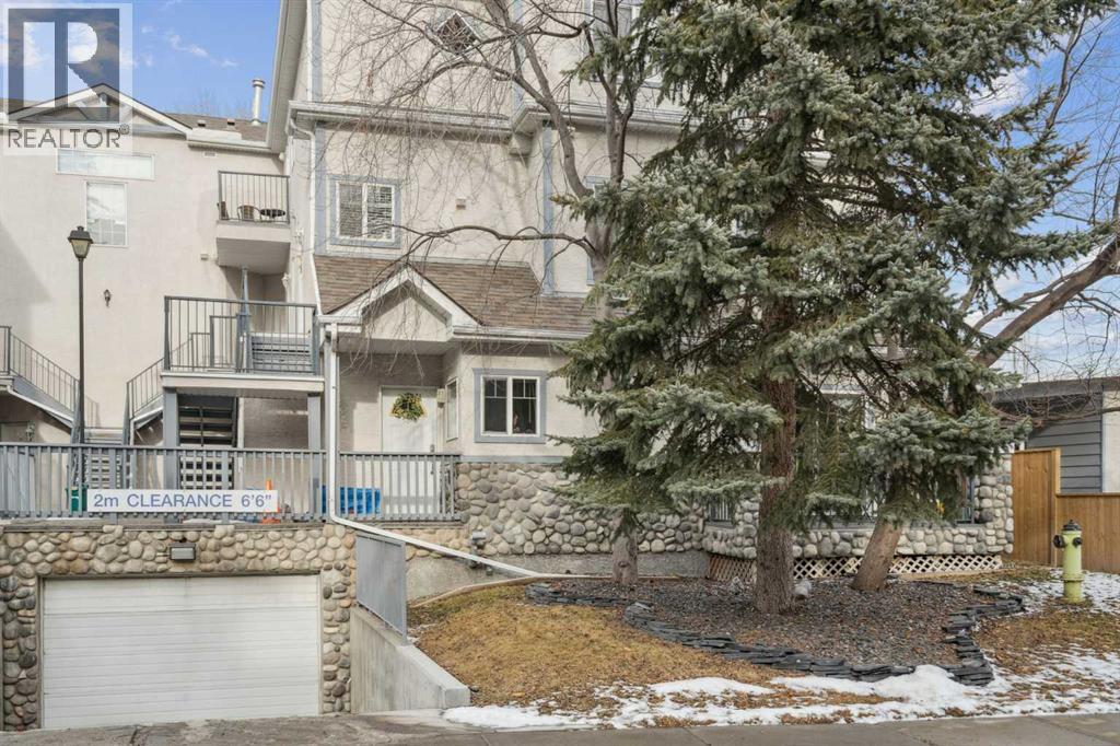 Single Family House for Sale in    Avenue SW Windsor Park Calgary 