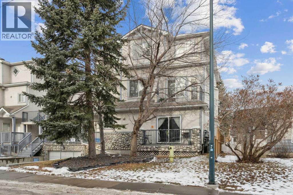 Single Family House for Sale in    Avenue SW Windsor Park Calgary 