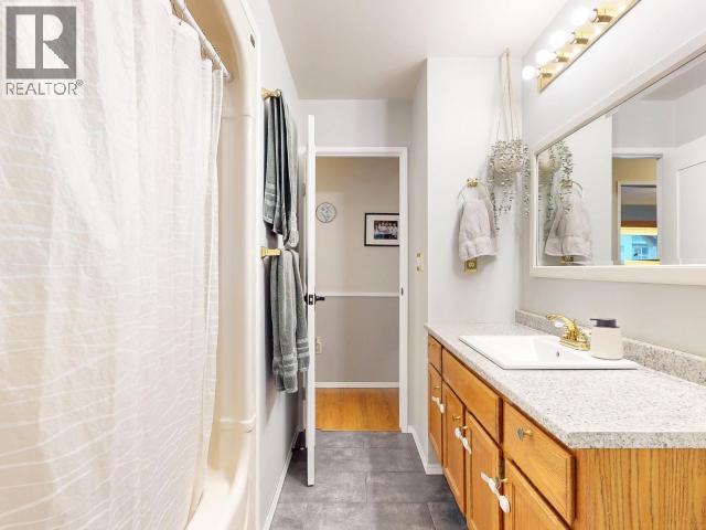 4678 ONTARIO AVE - 31