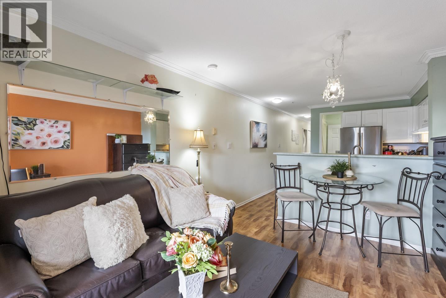 202 868 KINGSWAY Way - photo 2