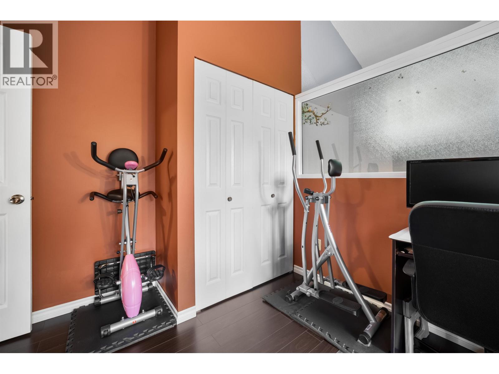 4725 CEDARGLEN PLACE