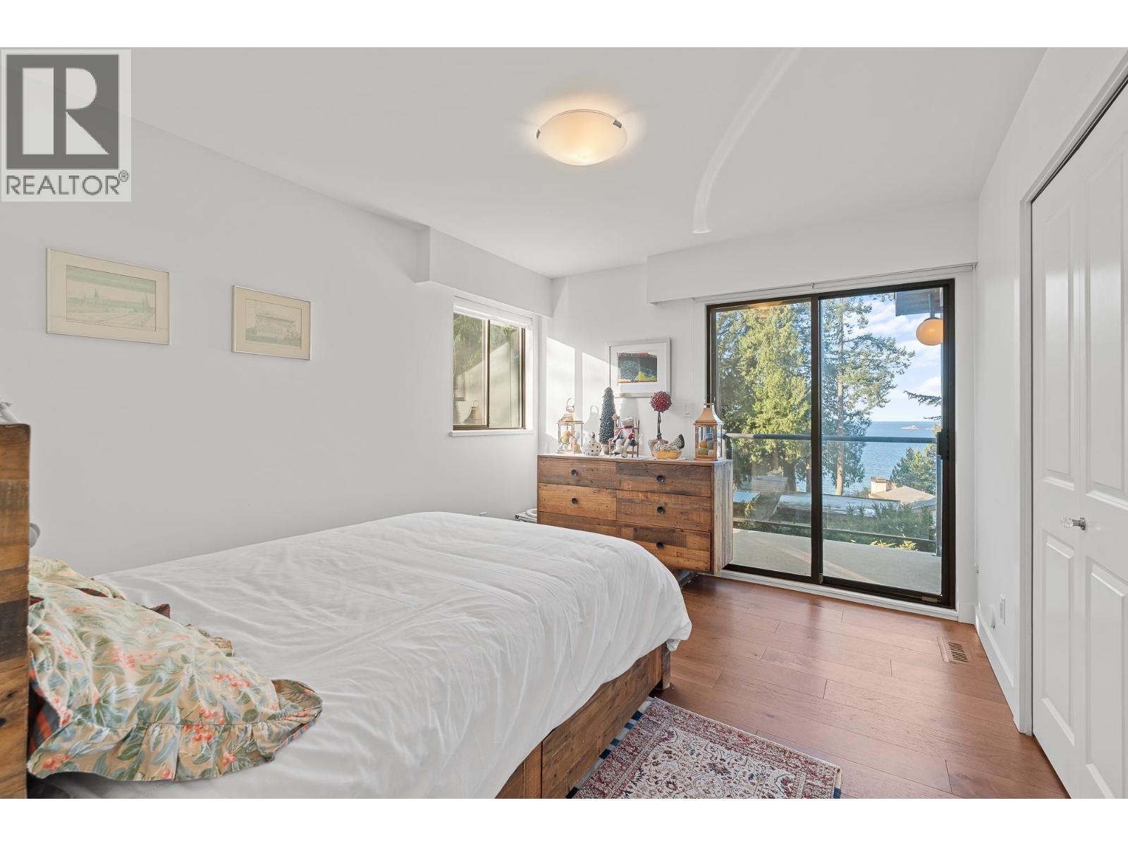 5312 MARINE DRIVE, West Vancouver