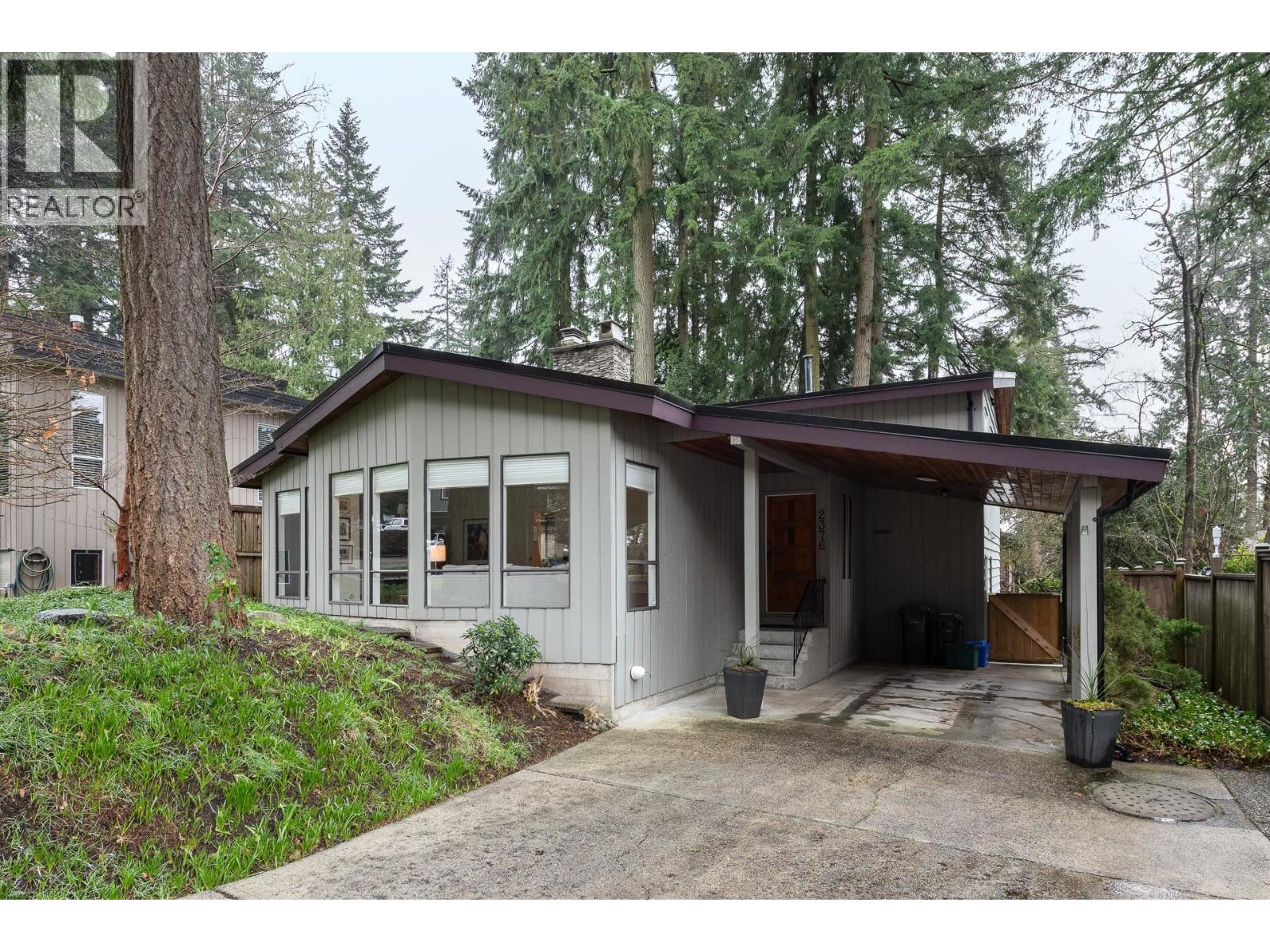 2376 KING ALBERT Avenue - main photo