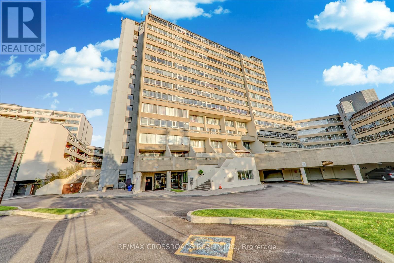 #113 5580 SHEPPARD AVENUE E - 1