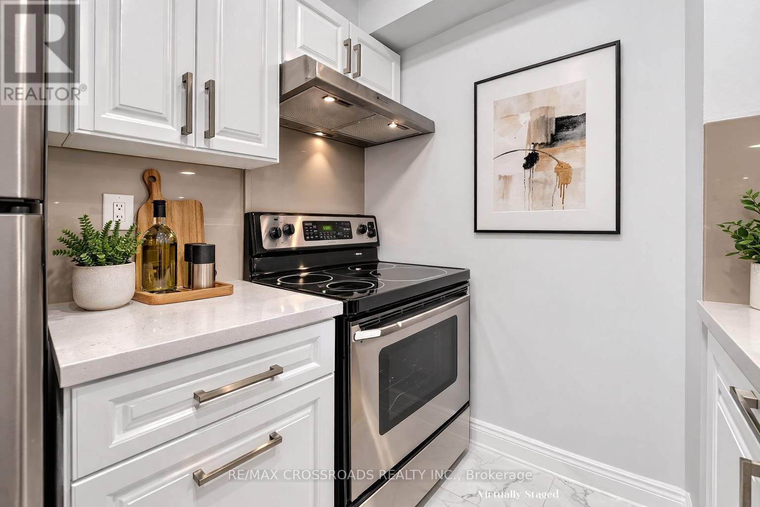 #113 5580 SHEPPARD AVENUE E - 17