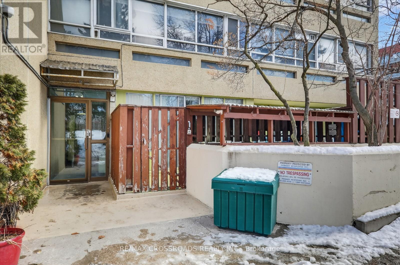 #113 5580 SHEPPARD AVENUE E - 3