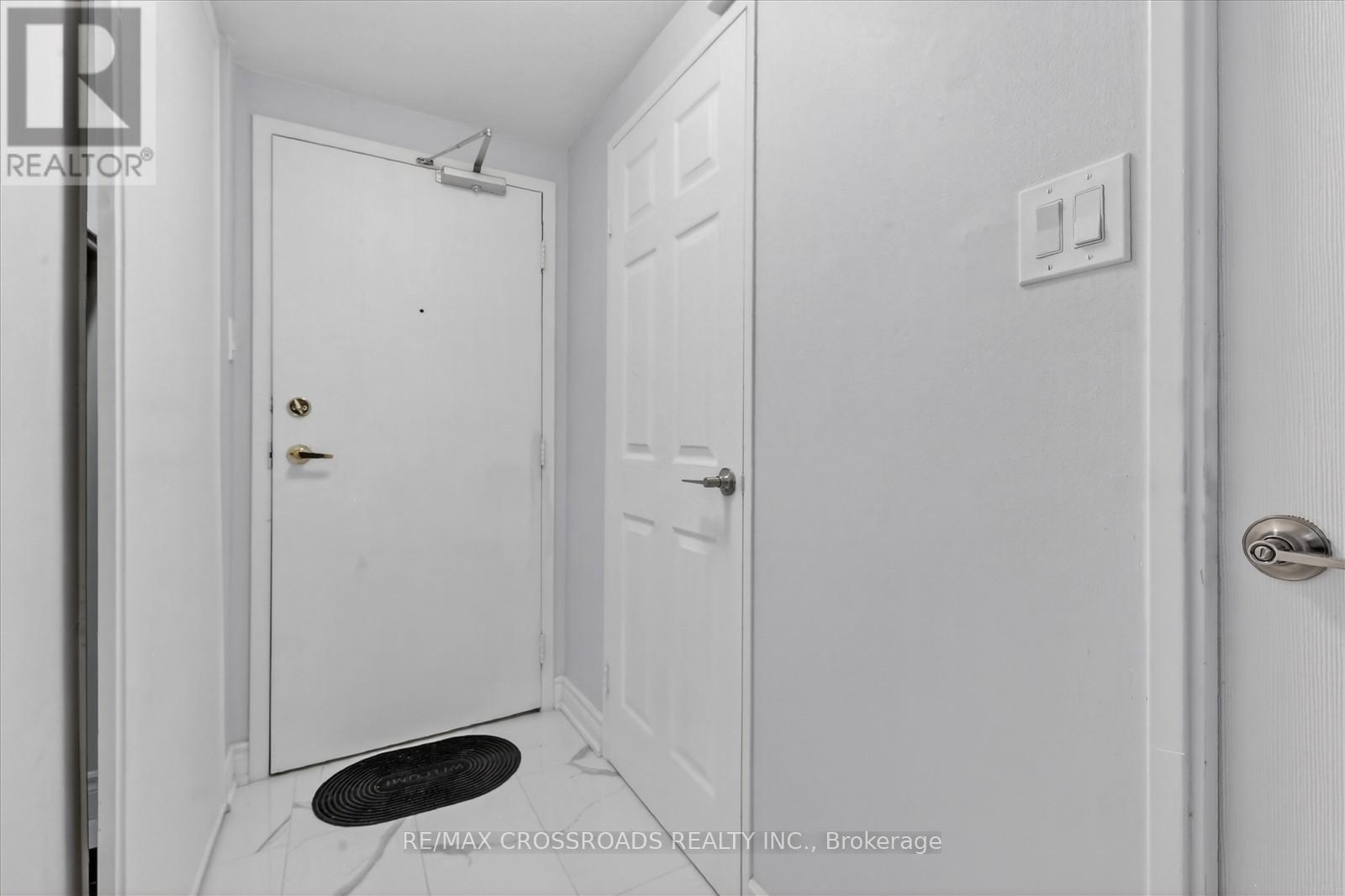 #113 5580 SHEPPARD AVENUE E - 8