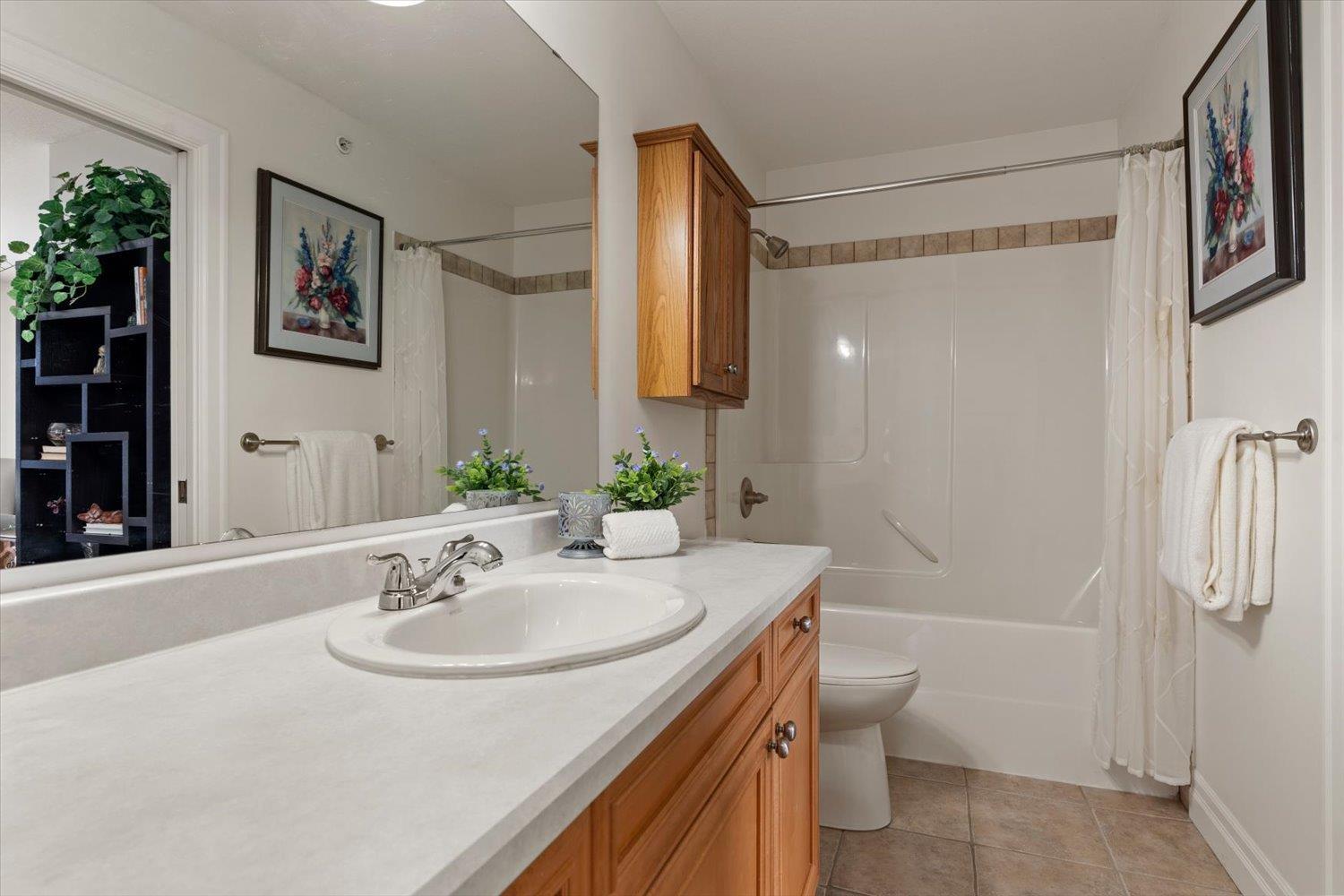 404 45769 STEVENSON ROAD, Sardis East Vedder, Chilliwack