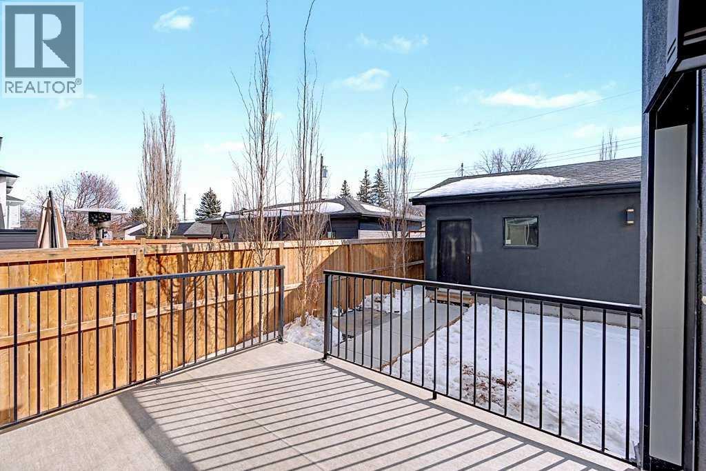 Single Family House for Sale in   Avenue SW Altadore Calgary 