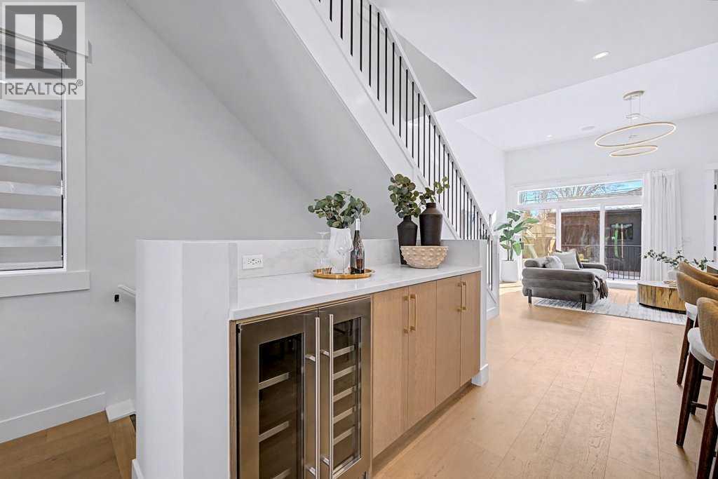 Single Family House for Sale in   Avenue SW Altadore Calgary 