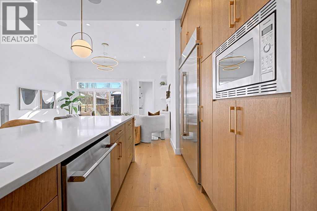 Single Family House for Sale in   Avenue SW Altadore Calgary 