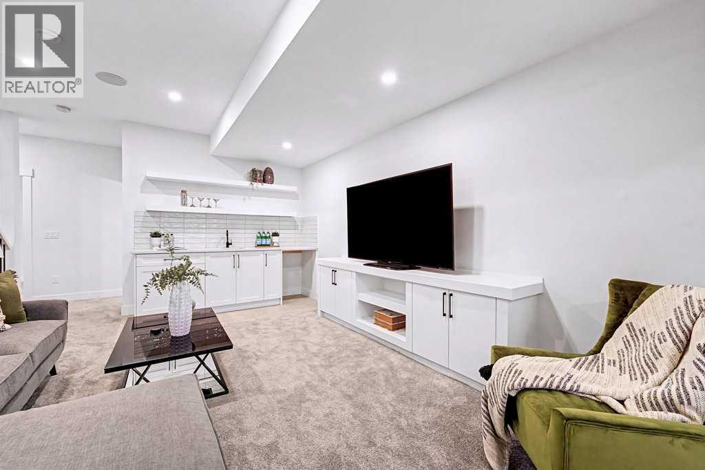 Single Family House for Sale in   Avenue SW Altadore Calgary 