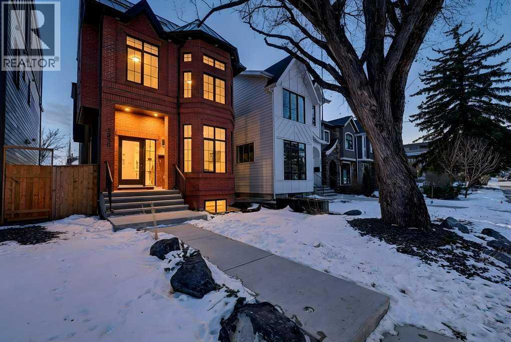 Single Family House for Sale in   Avenue SW Altadore Calgary 