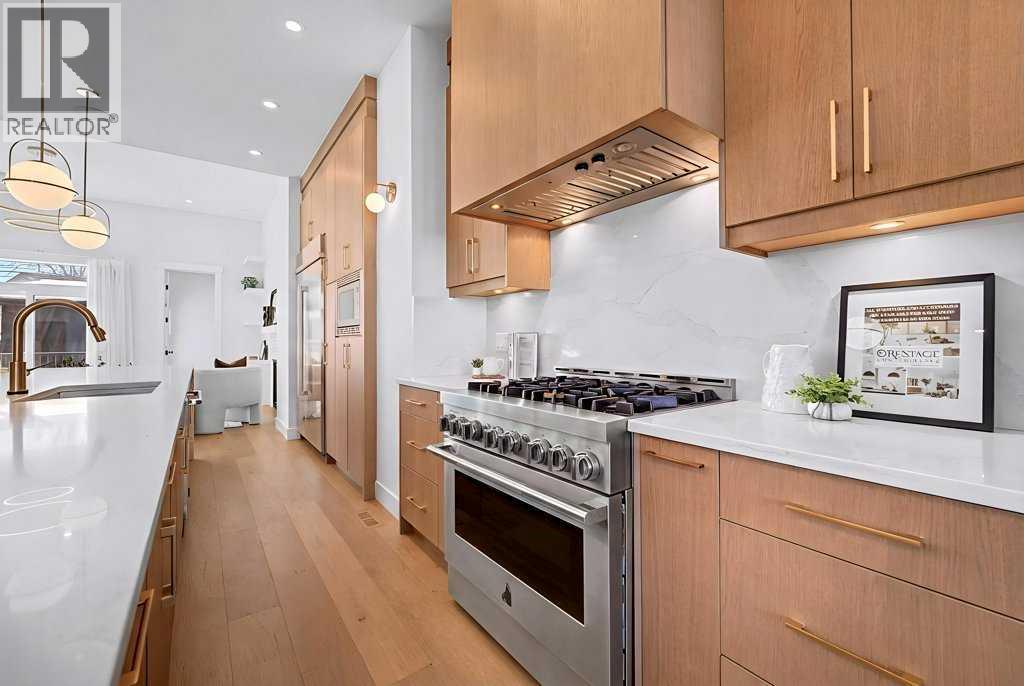 Single Family House for Sale in   Avenue SW Altadore Calgary 