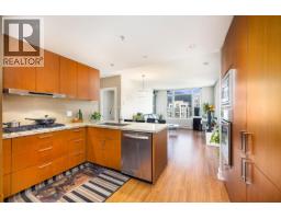 2206 1155 The High Street, Coquitlam, BC V3B7W4 Photo 6