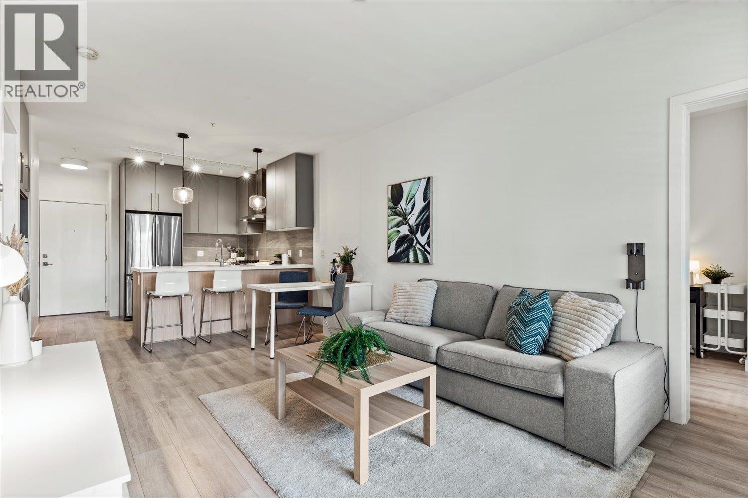 206 603 REGAN Avenue - main photo