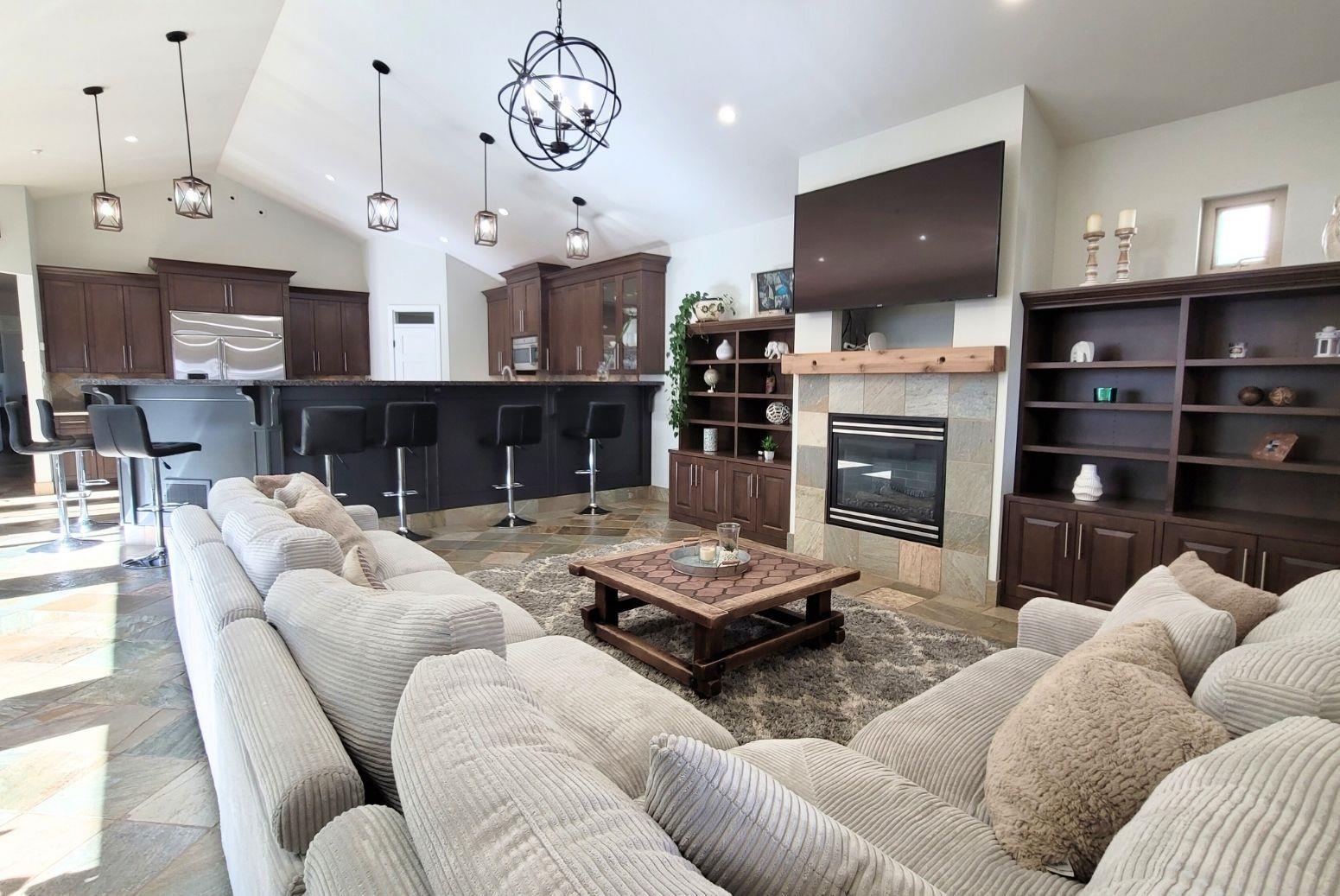 1247 STAYTE ROAD, White Rock