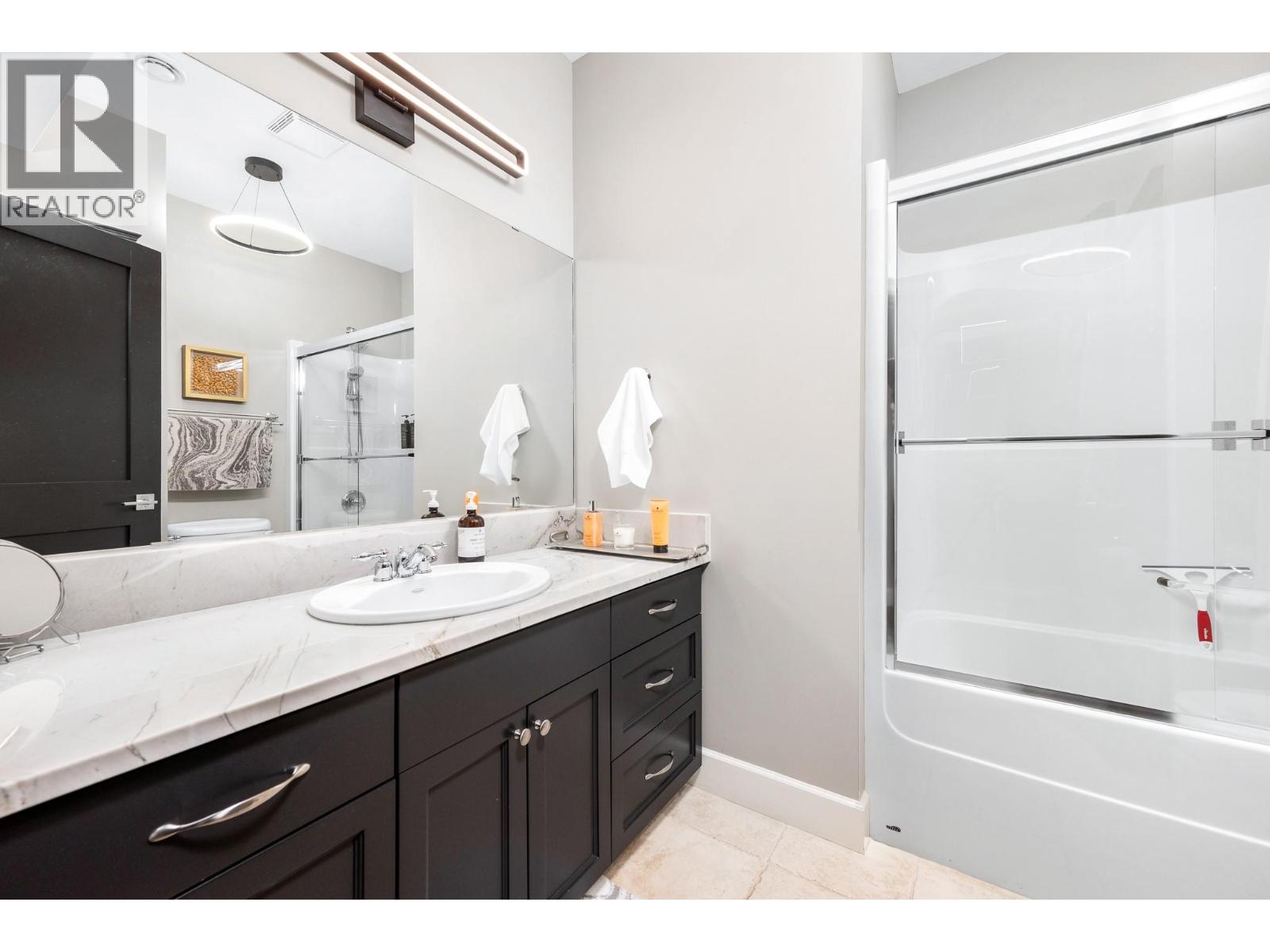  2328 Arthur Court, Kelowna