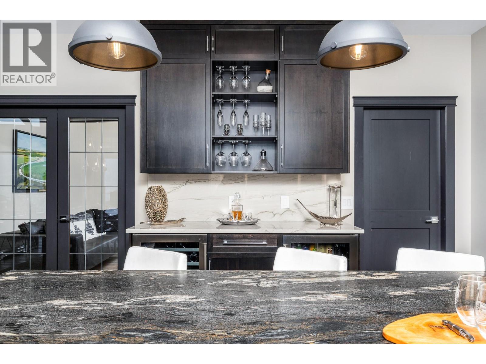  2328 Arthur Court, Kelowna