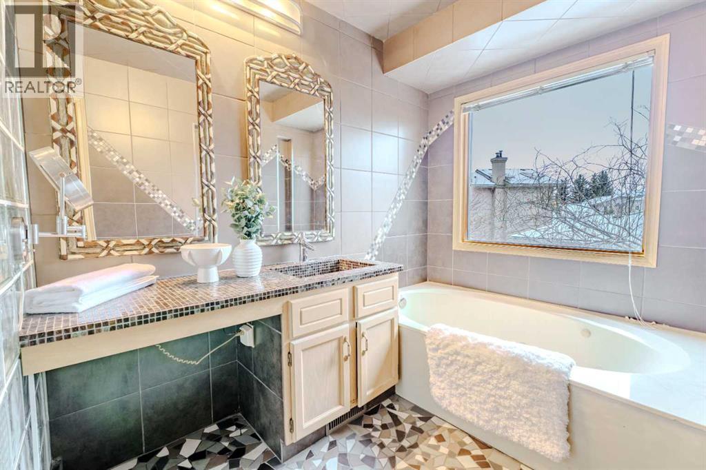 Single Family House for Sale in  Canterbury Court SW Canyon Meadows Calgary 