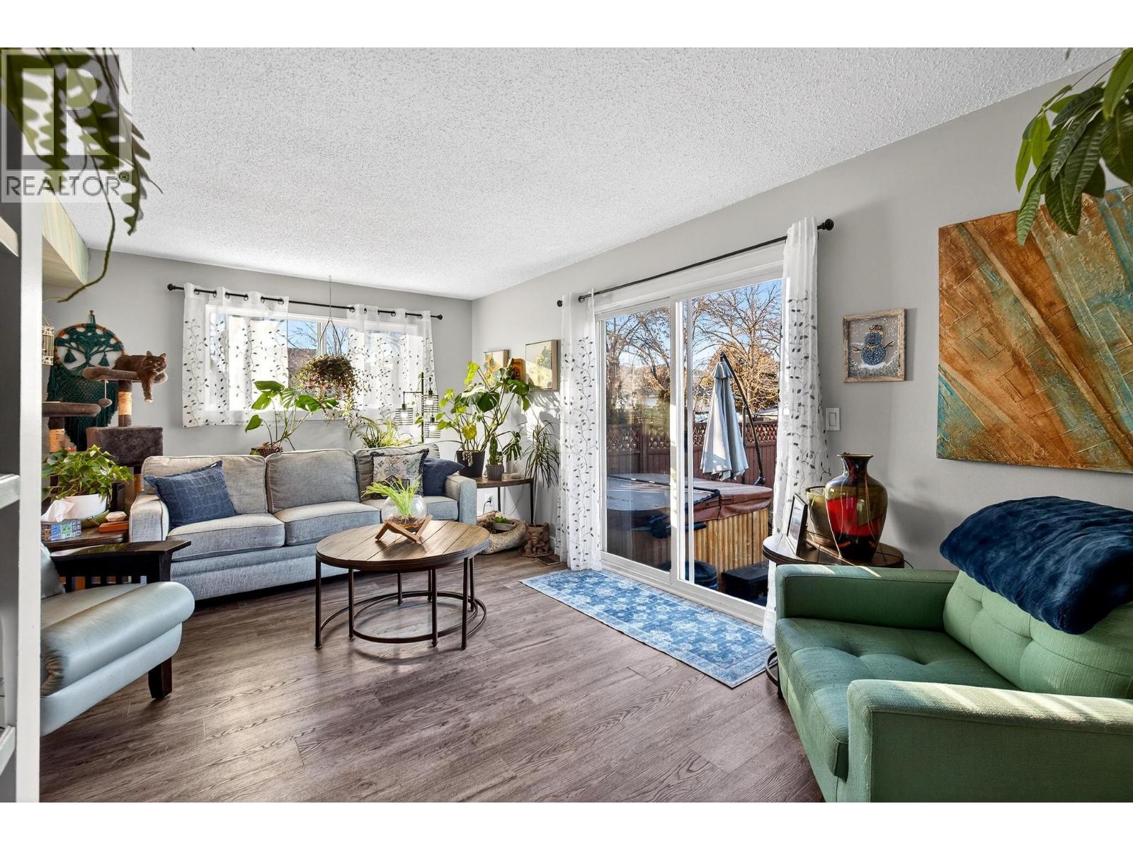 4 170 Davie Road, Kelowna