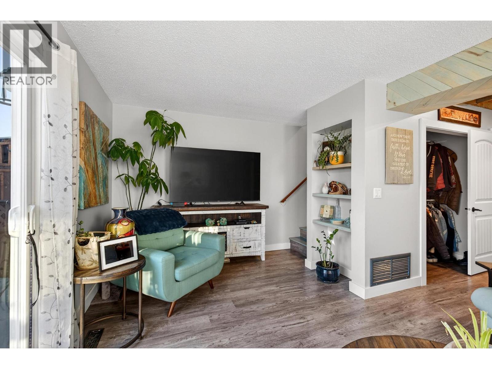 4 170 Davie Road, Kelowna