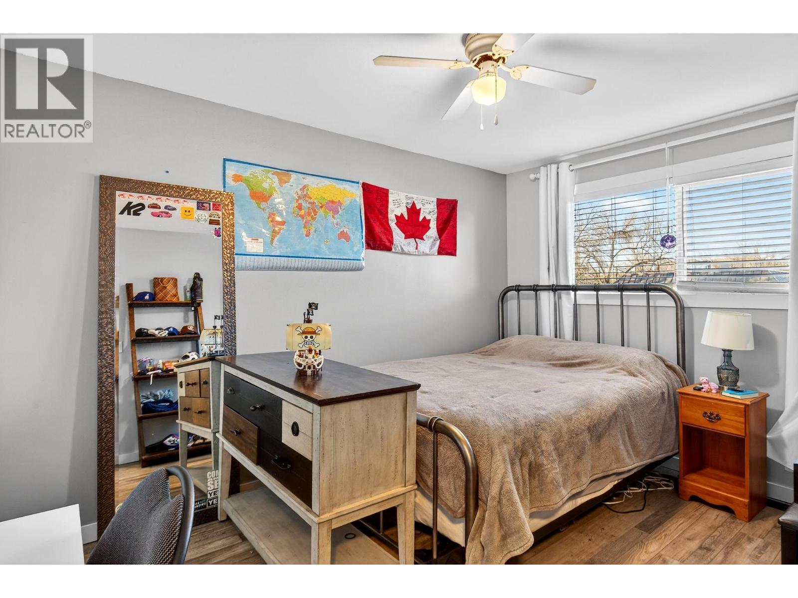 #4 170 Davie Road - 21