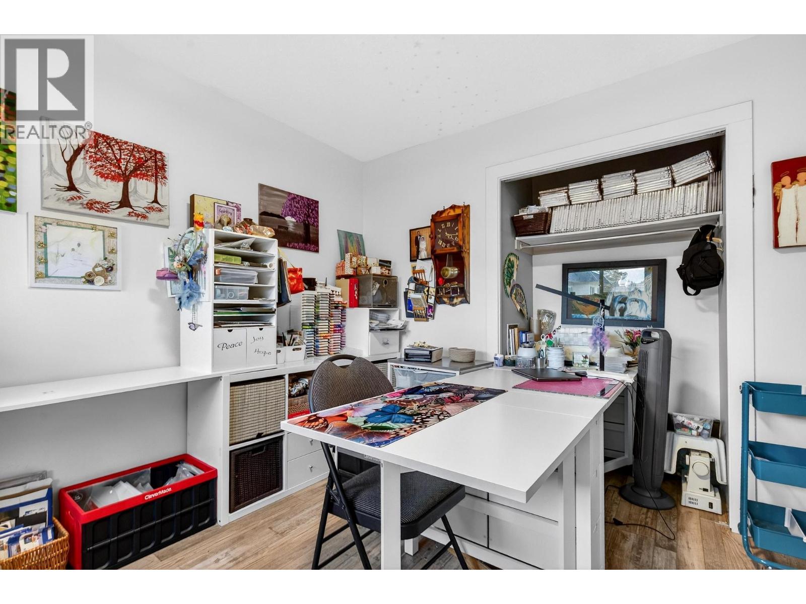 #4 170 Davie Road - 24