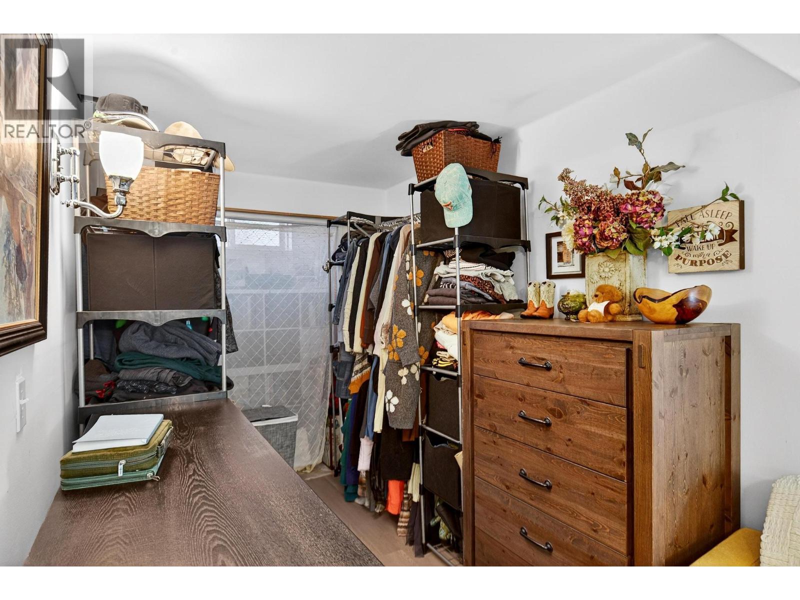 #4 170 Davie Road - 29