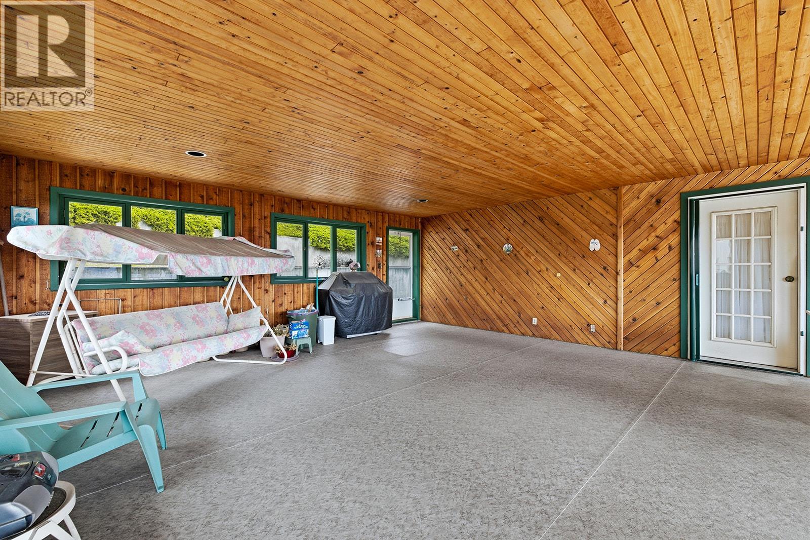 845 Mount Royal Drive, Kelowna