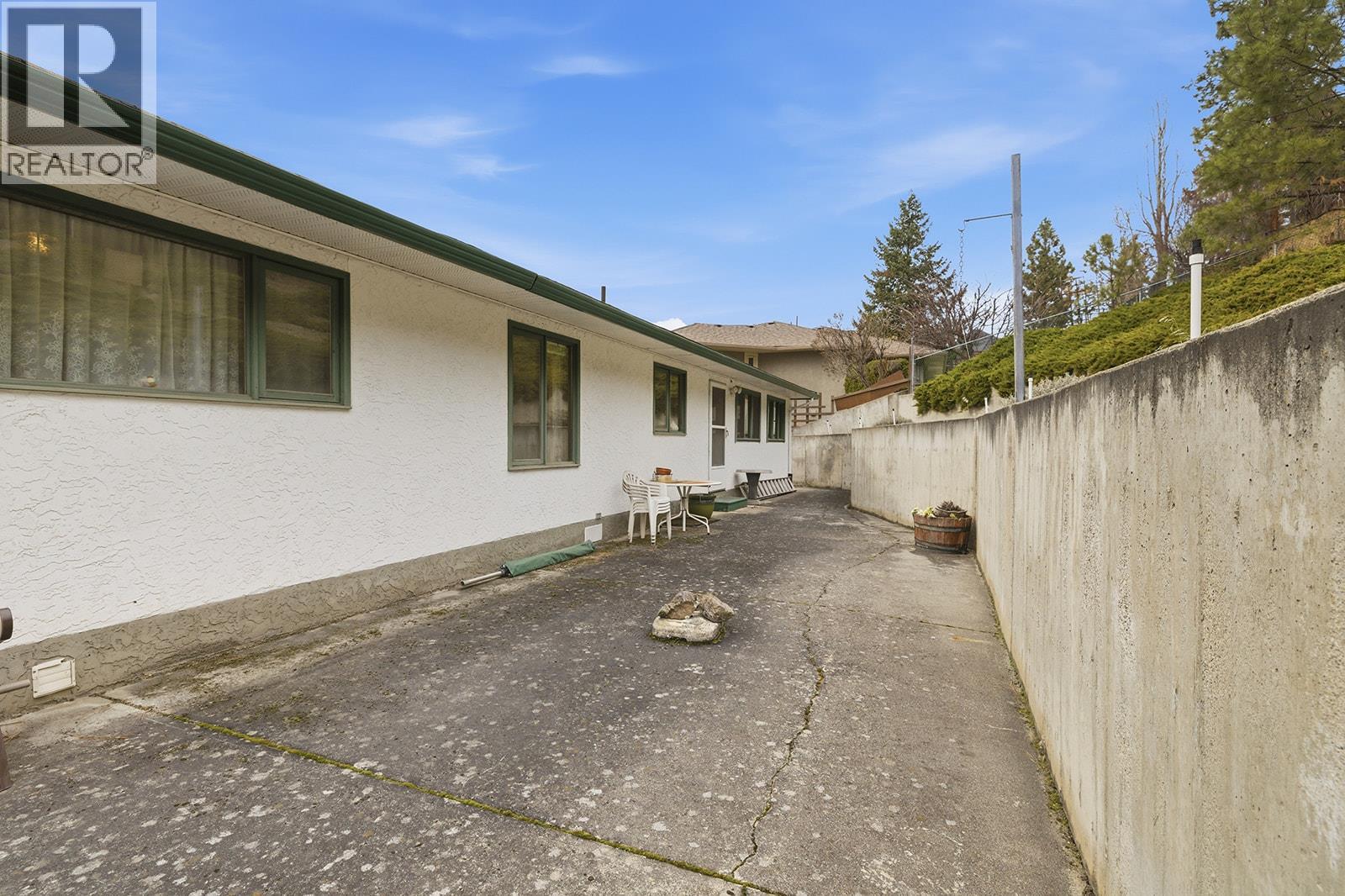 845 Mount Royal Drive, Kelowna