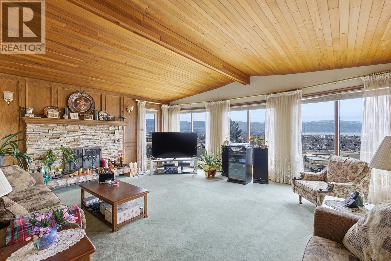 845 Mount Royal Drive, Kelowna