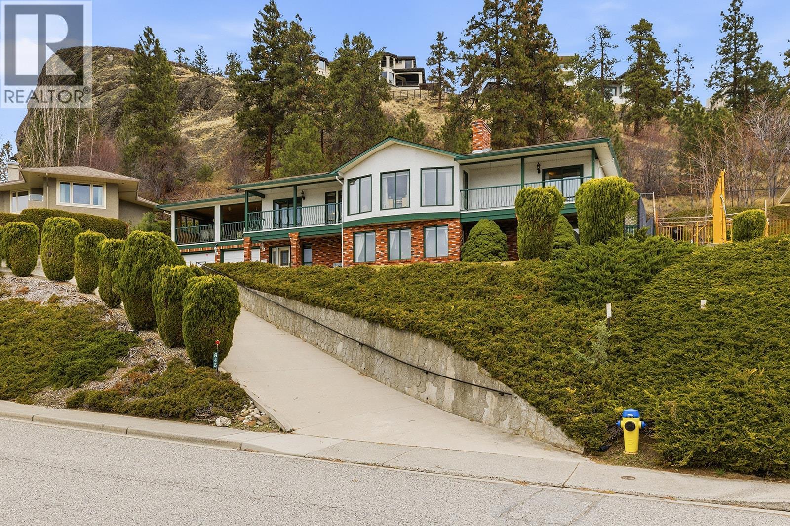 845 Mount Royal Drive, Kelowna