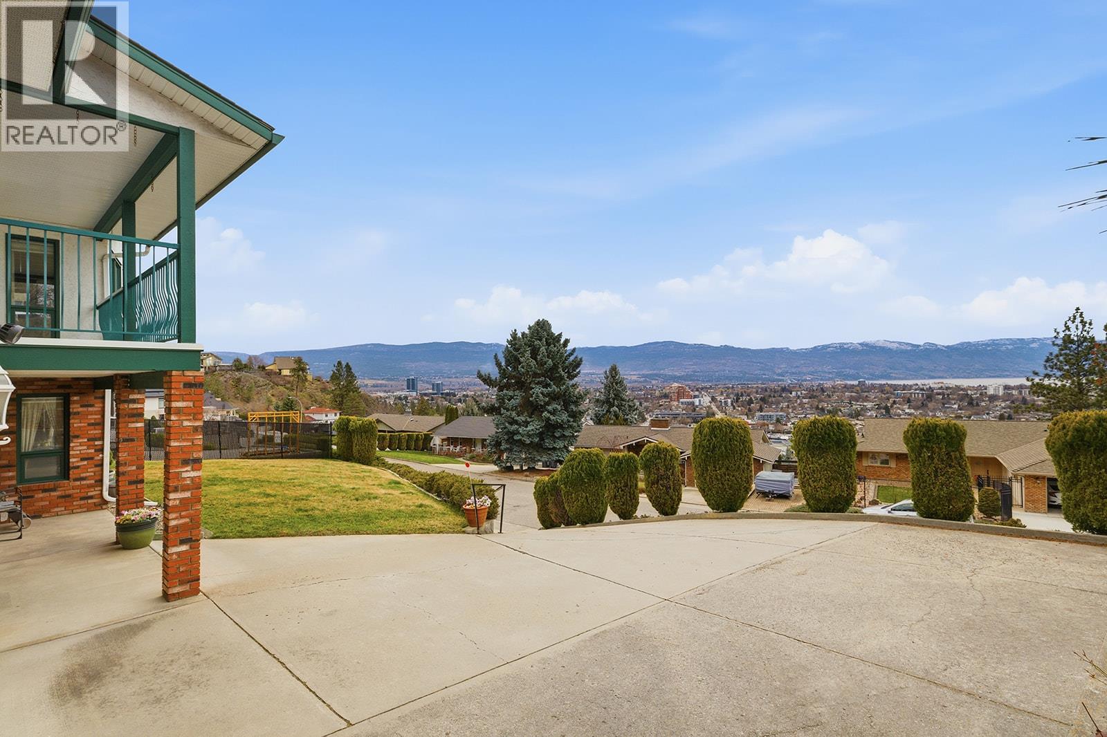 845 Mount Royal Drive, Kelowna