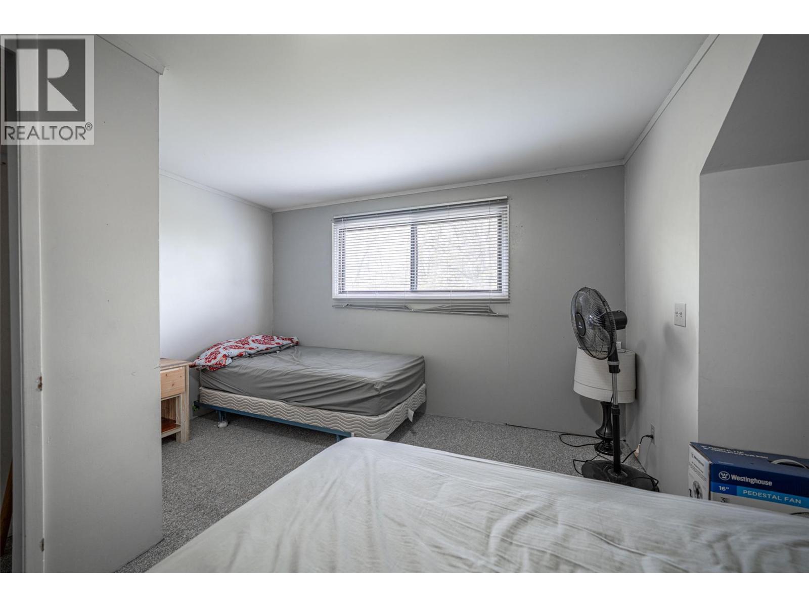 10091 6 Highway, Vernon