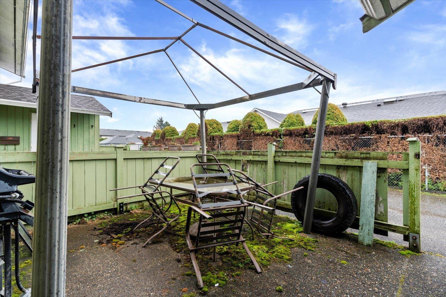 2 9342 HAZEL STREET, Chilliwack Proper East, Chilliwack