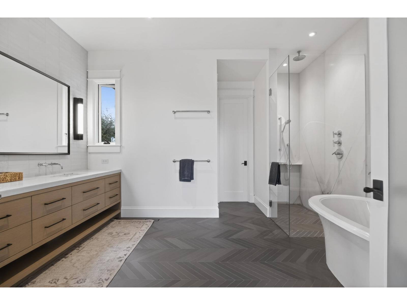 20055 2 AVENUE, Langley