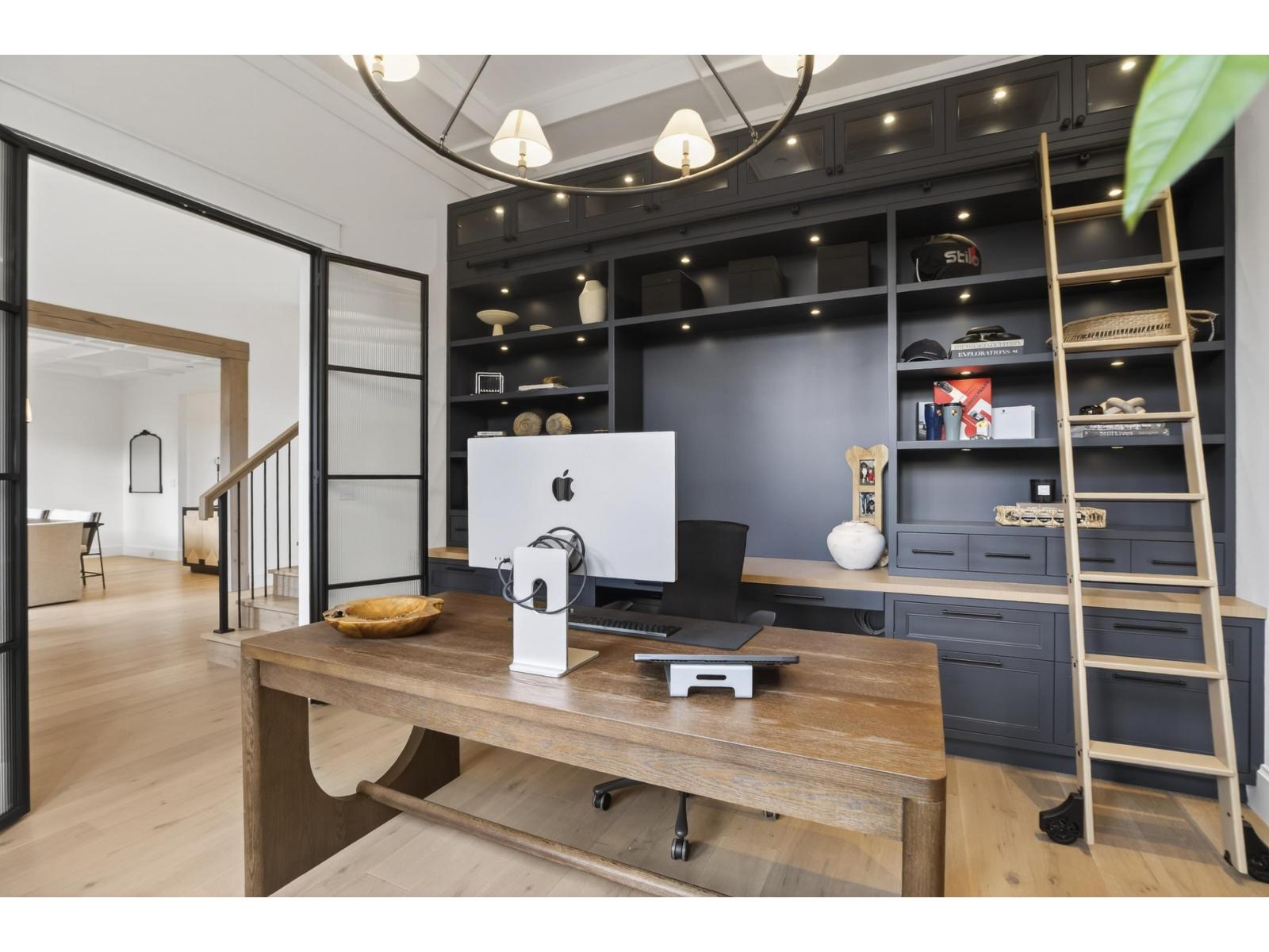 20055 2 AVENUE, Langley