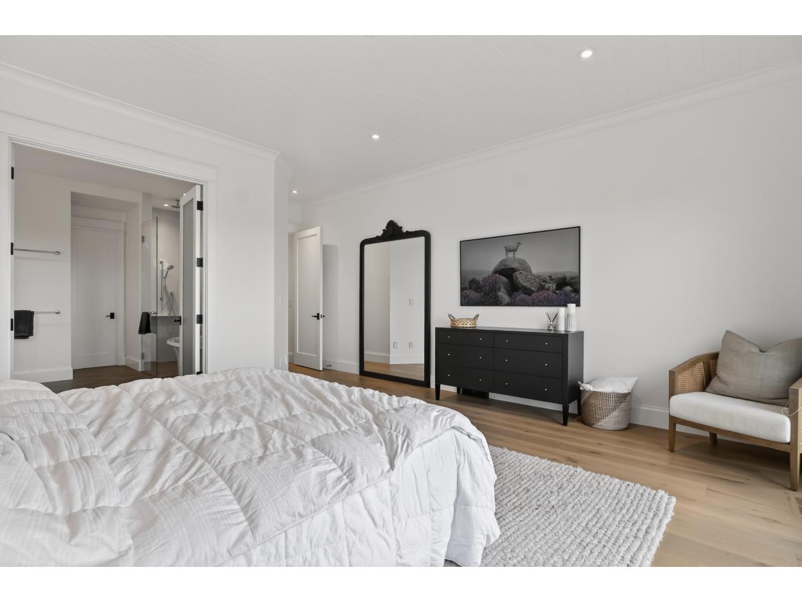 20055 2 AVENUE, Langley