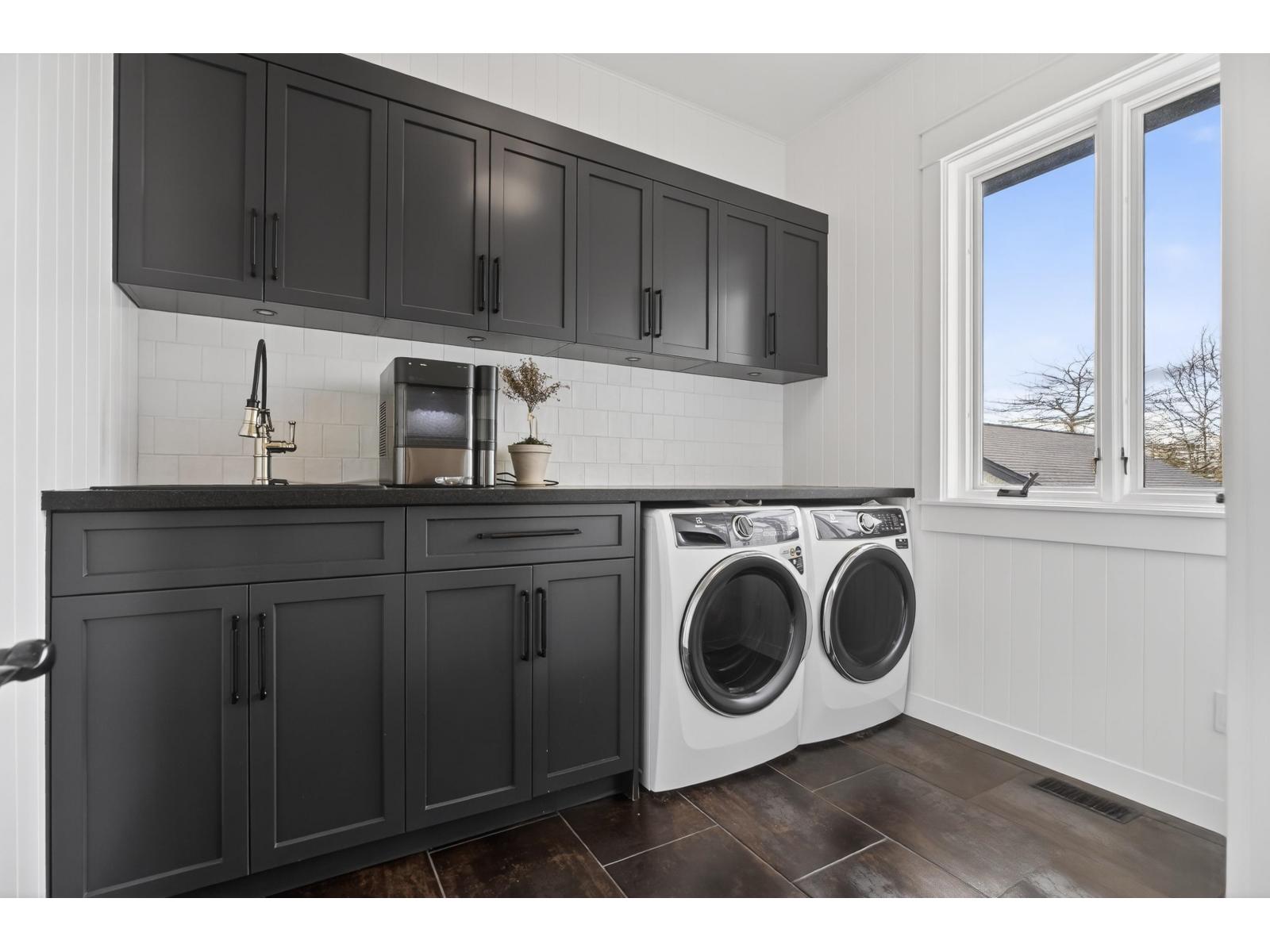 20055 2 AVENUE, Langley