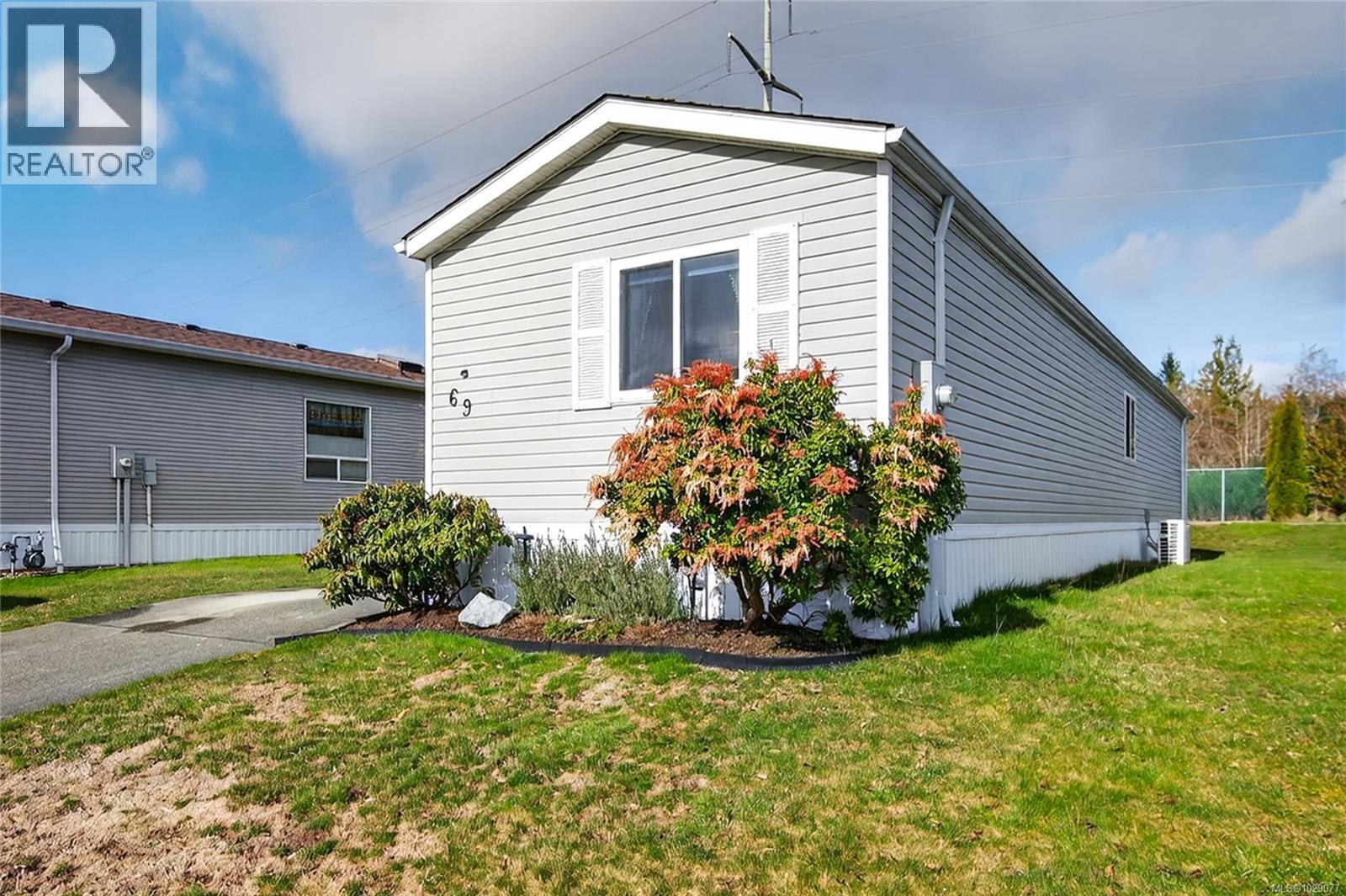#69 4714 Muir Rd - 30