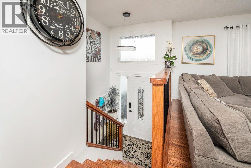 3211 Esquire Road, Ellison